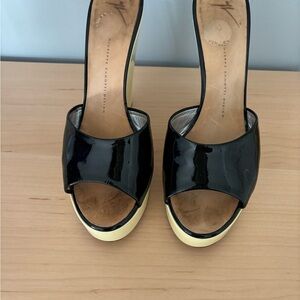 Giuseppe Zanotti black & white wedges, size 39.5